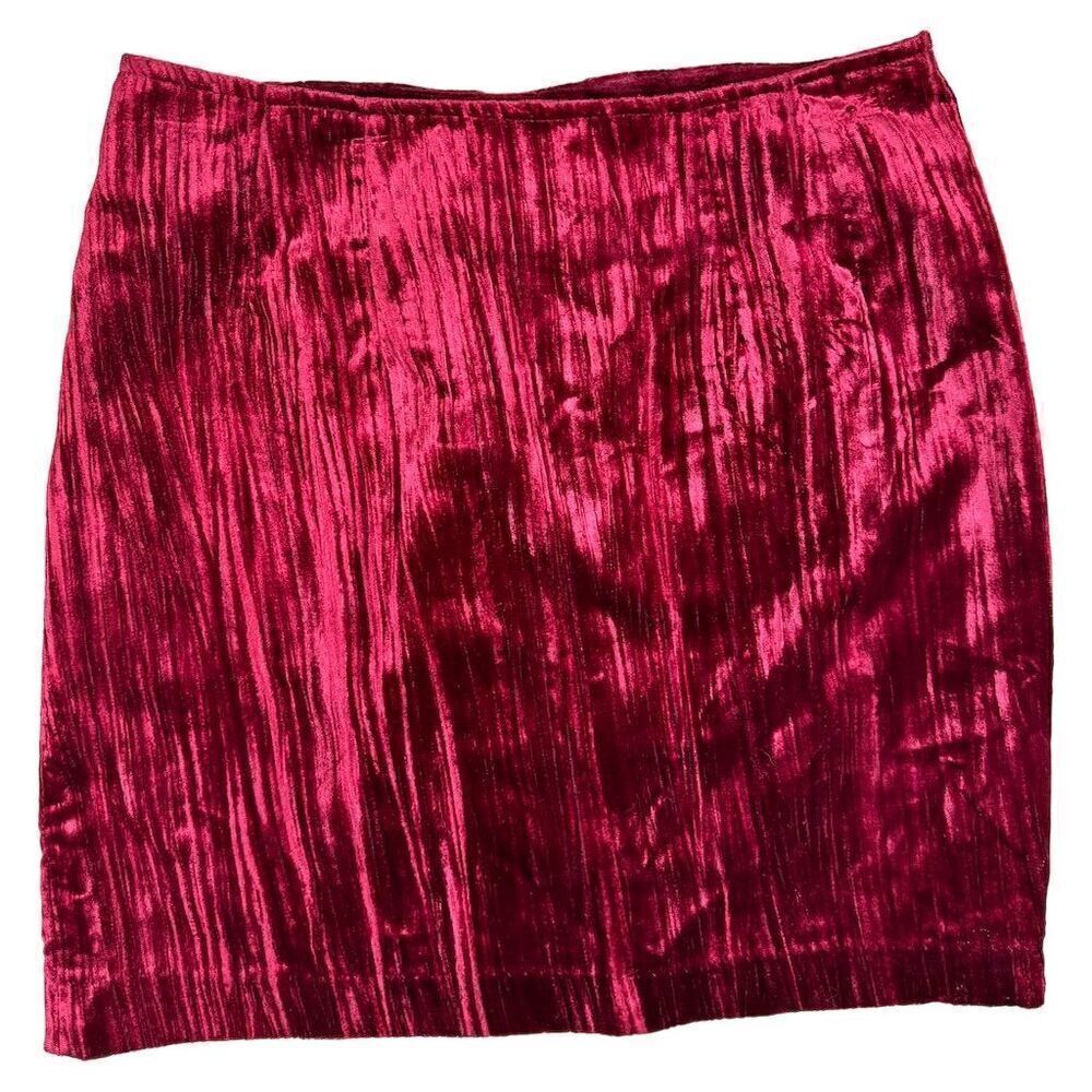 Vintage Guess Women's Crushed Velvet Mini Skirt Burgundy Size 29